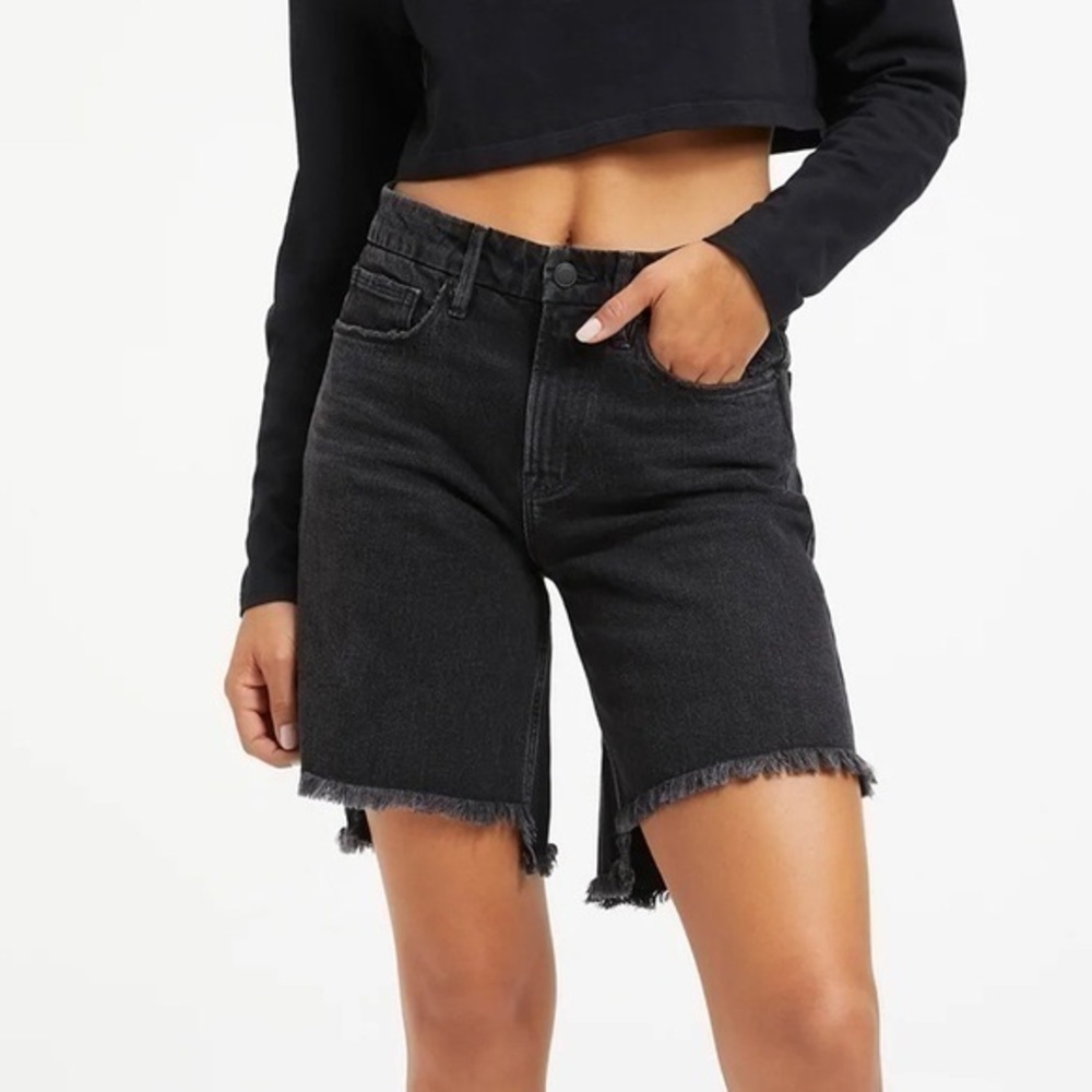 Good American Good 90s High Rise Raw Hem Icon Short in‎ Black Size 0/25 NWT